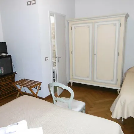 Hotel Maria 2*