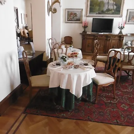Maria Hotel 2*