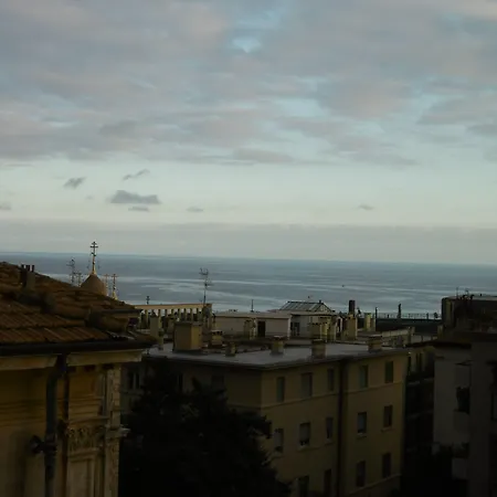 Maria Hotel 2*