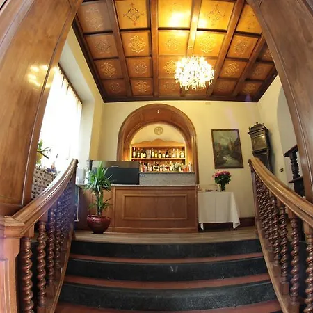 Maria Hotel 2*